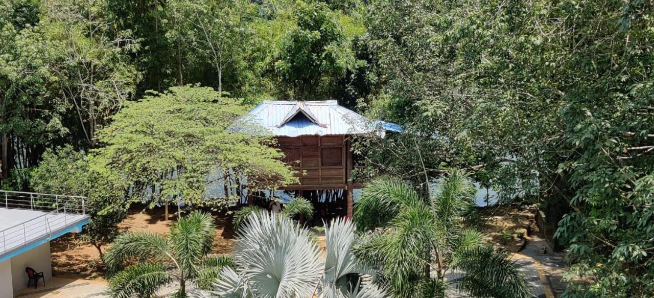 Thabasiya Resorts Kuzhittura Exterior photo
